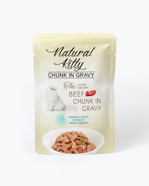 Вологий корм Natural Kitty Chunk in Gravy Chicken Tuna with Beef для котів у вигляді шматочків курки та тунця з печінкою у соусі, 85 г, пауч