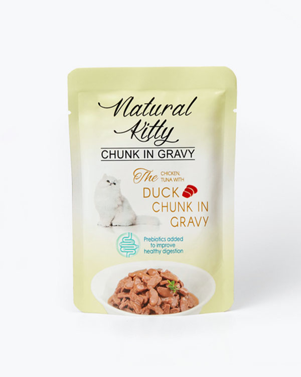 Вологий корм Natural Kitty Chunk in Gravy Chicken Tuna with Duck для котів, у вигляді шматочків курки та тунця з качиною печінкою у соусі, 85 г, пауч