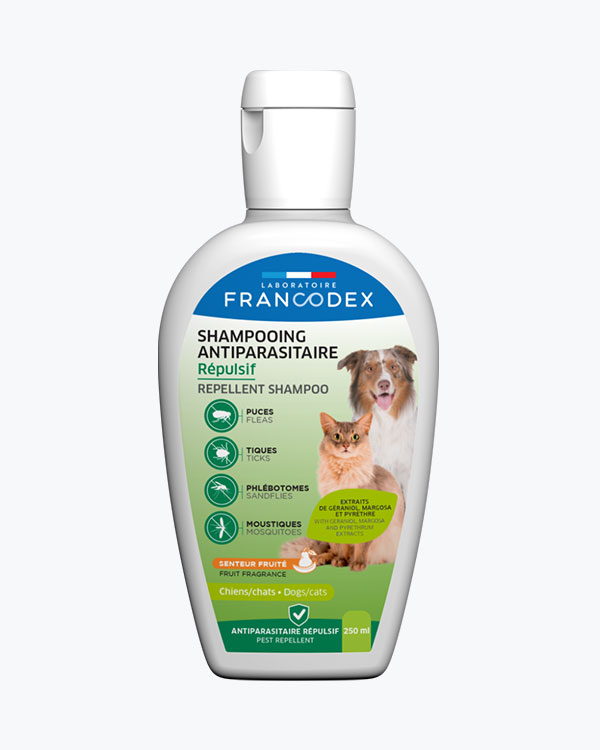 Шампунь-репелент Francodex Fruit для тварин від комах, з героніолом, фруктовий аромат, 250 мл