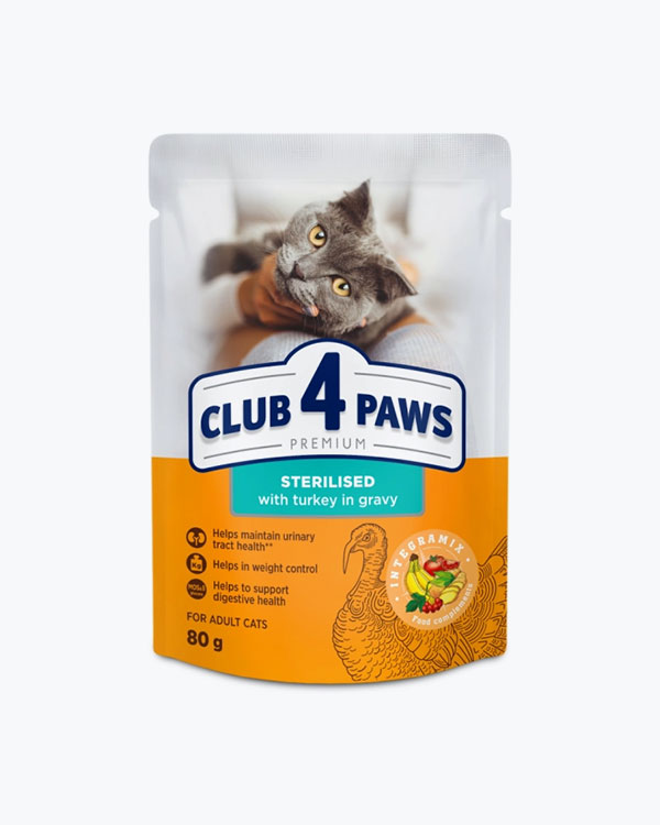Вологий корм Club 4 Paws для дорослих стерилізованих котів, з індичкою в соусі, 80 г, пауч