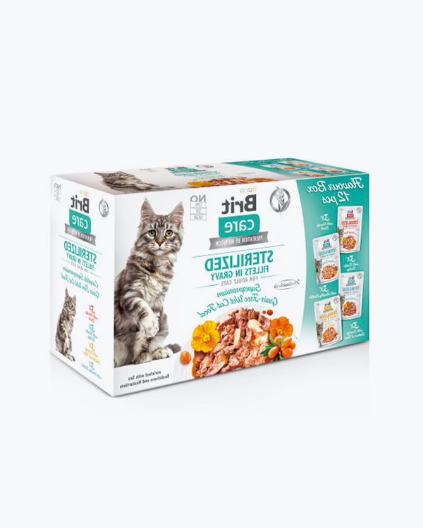 Вологий корм Brit Care Fillets in Gravy Flavour box Sterilized для стерилізованих котів, філе в соусі набір смаків 12 шт х 85 г, пауч
